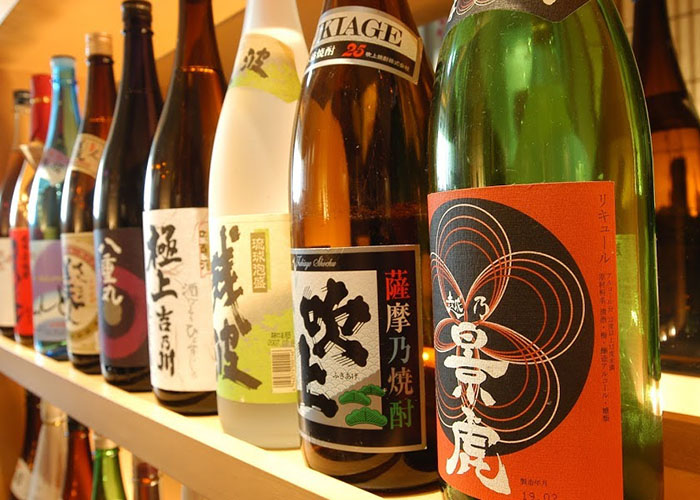 様々な日本酒の瓶